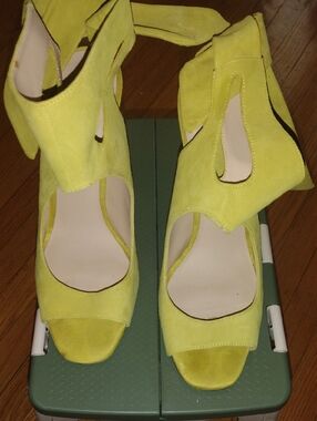Zara Chartreuse Suede Peep-Toe Heels with Ankle Wrap